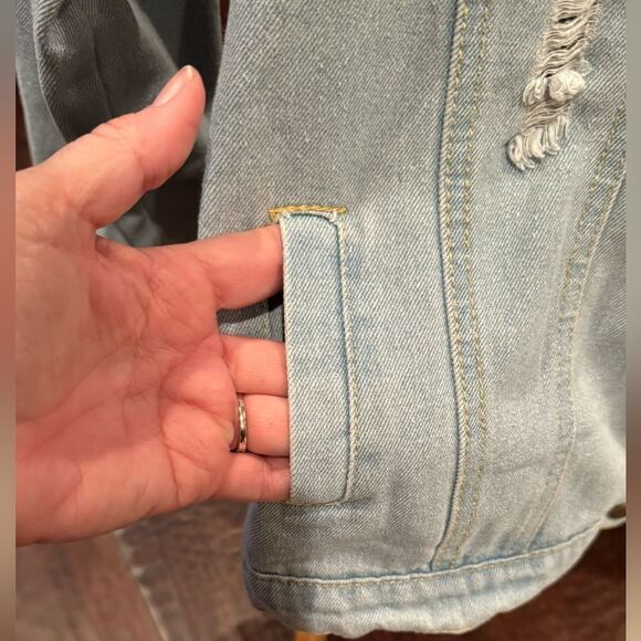 Rosie the Riveter Upcycled Light Wash Denim Embellished Button Up Jacket  Sz M - Picture 6 of 10
